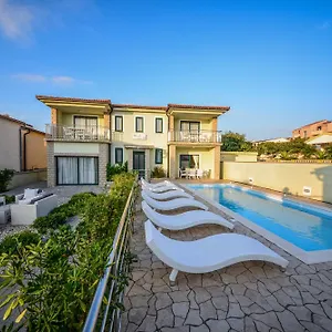 Sunset Deluxe Apartament Vir